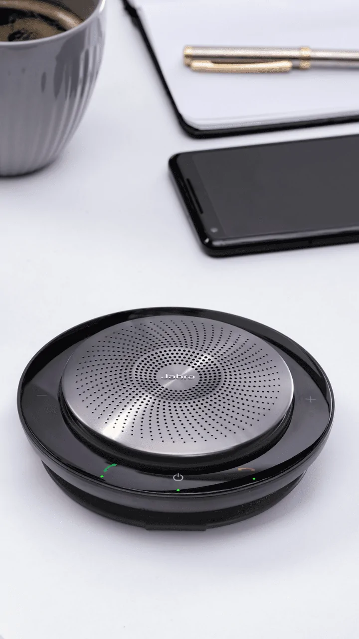 Intuitive plug-and-play connectivity - Image 3